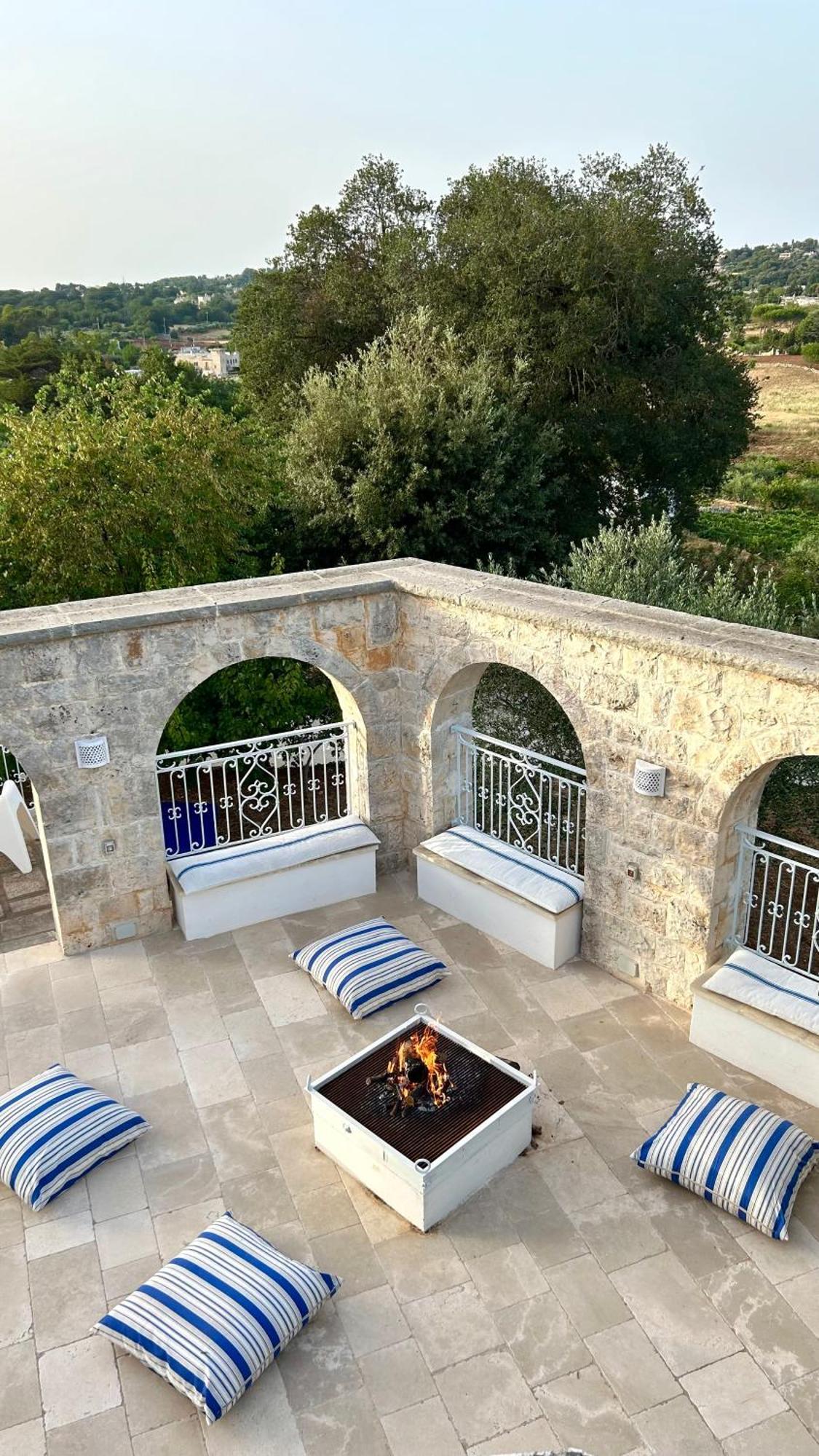 Il Trullo Di Simona Bed & Breakfast Locorotondo Ngoại thất bức ảnh
