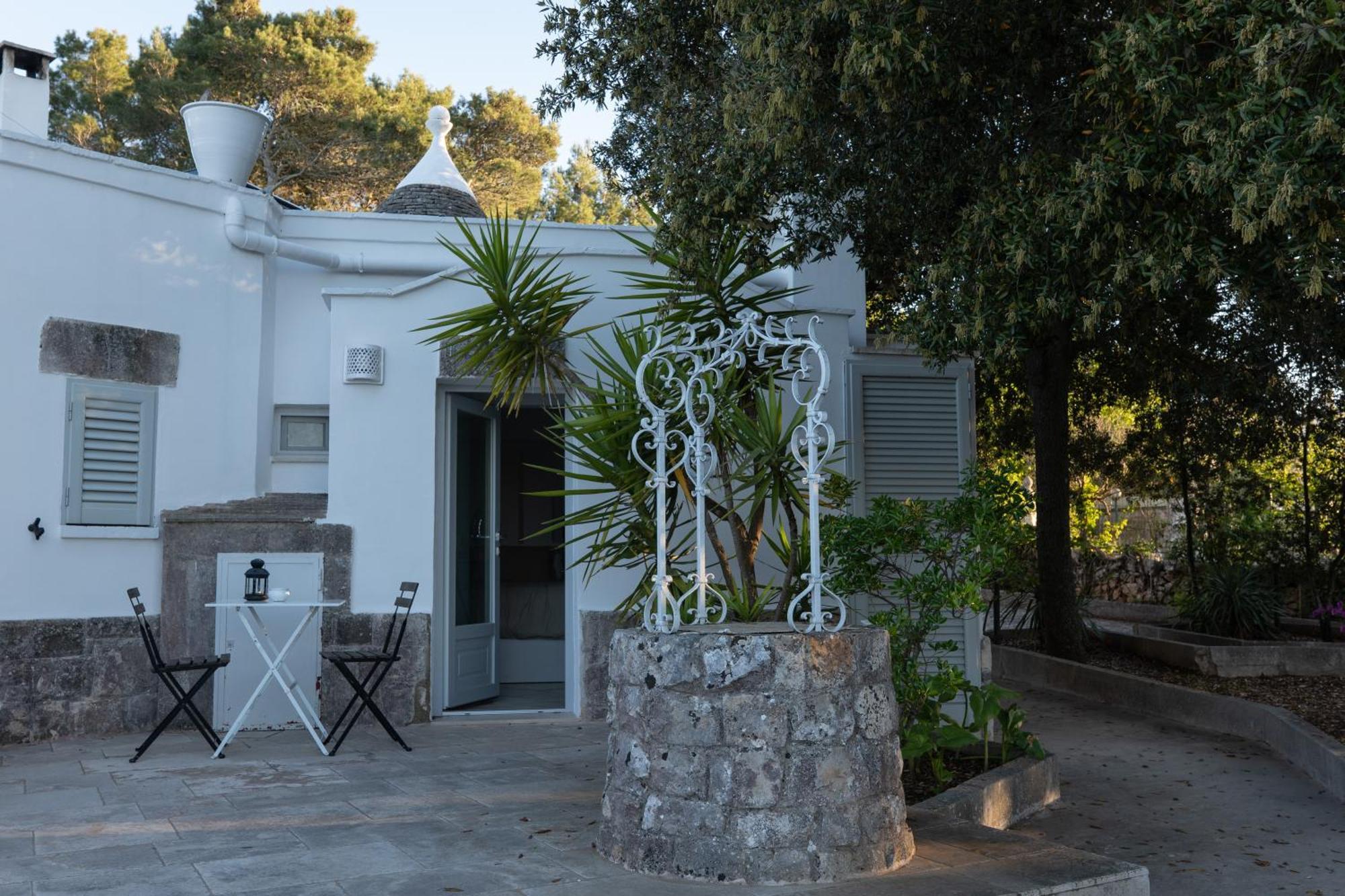 Il Trullo Di Simona Bed & Breakfast Locorotondo Ngoại thất bức ảnh